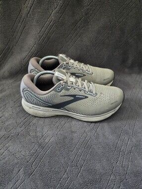 Brooks Ghost 14 Running Shoes Mens Sz 9.5EE Athletic Sneakers Trainers Gray.